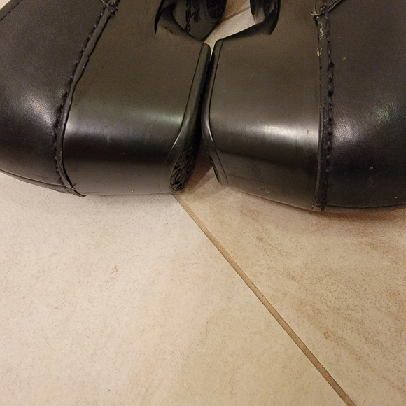 Dansko Black Leather Shoes - Picture 8 of 15